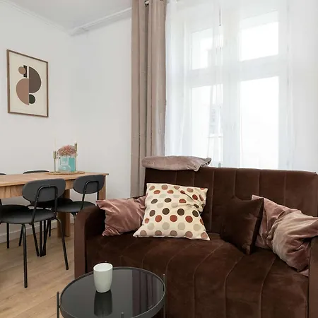 Family Near The In By Renters * Sopot