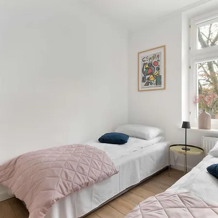 아파트 Family Near The In By Renters *