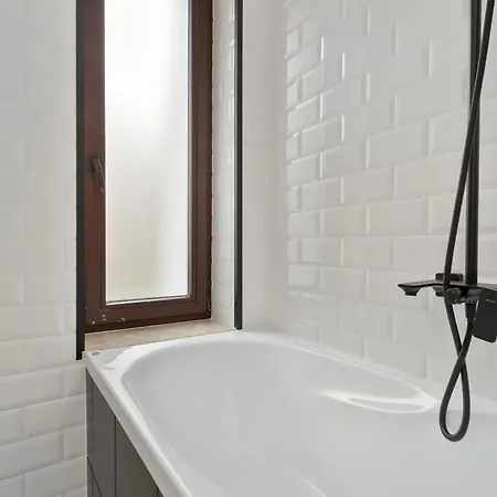 아파트 Family Near The In By Renters *