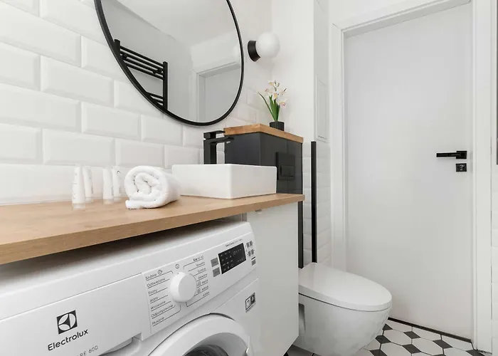 Family Near The In By Renters Sopot